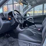 Toyota RAV4 2.4 4WD AT (170 л.с.) Сол