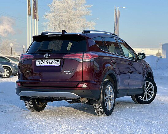 Toyota RAV4 2.0 4WD CVT (146 л.с.) Prestige