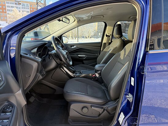 Ford Kuga 1.5 EcoBoost 4WD AT (150 л.с.) Titanium Plus