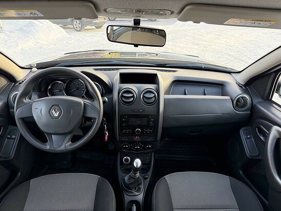 Renault Duster 1.6 4WD MT (114 л.с.) Drive
