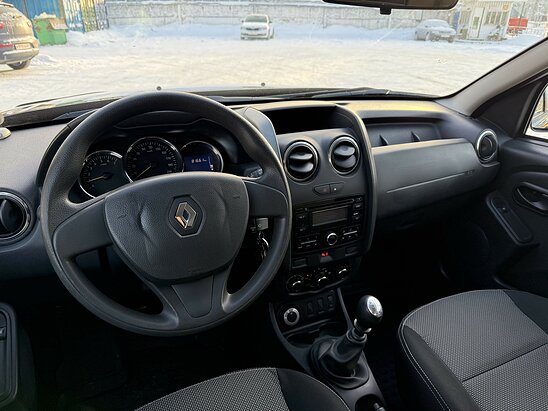 Renault Duster 1.6 4WD MT (114 л.с.) Drive