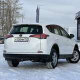 Toyota RAV4 2.0 4WD CVT (146 л.с.) Comfort