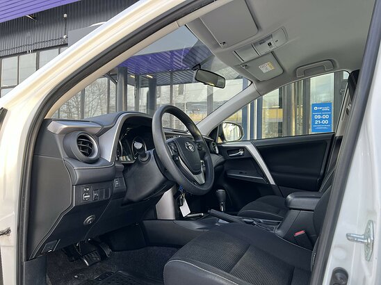 Toyota RAV4 2.0 4WD CVT (146 л.с.) Comfort