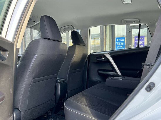 Toyota RAV4 2.0 4WD CVT (146 л.с.) Comfort