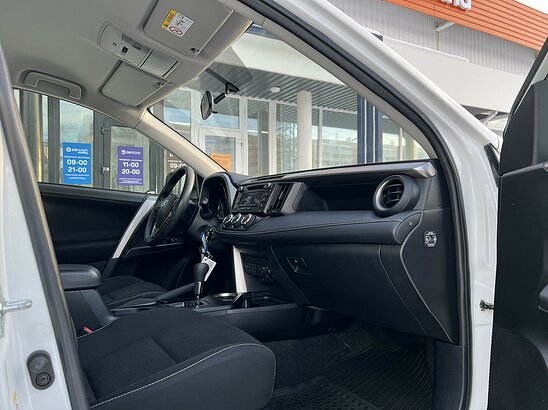 Toyota RAV4 2.0 4WD CVT (146 л.с.) Comfort