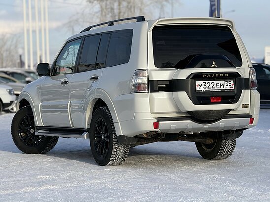Mitsubishi Pajero 3.8 4WD AT (243 л.с.) GLS