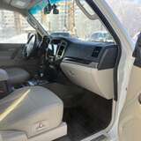 Mitsubishi Pajero 3.8 4WD AT (243 л.с.) GLS
