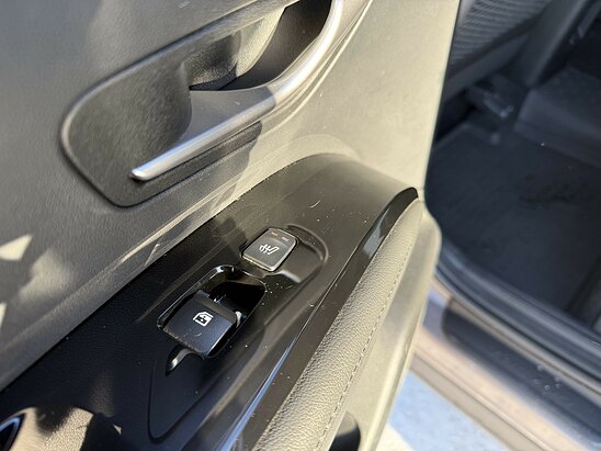 Hyundai Tucson 2.0 4WD AT (150 л.с.) High-Tech