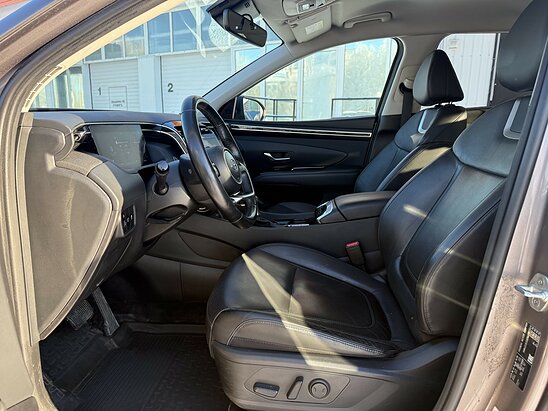 Hyundai Tucson 2.0 4WD AT (150 л.с.) High-Tech