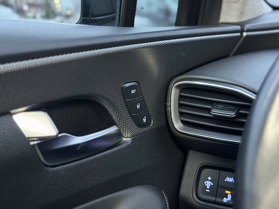 Hyundai Santa Fe 2.2 CRDi 4WD AT (200 л.с.) High-Tech