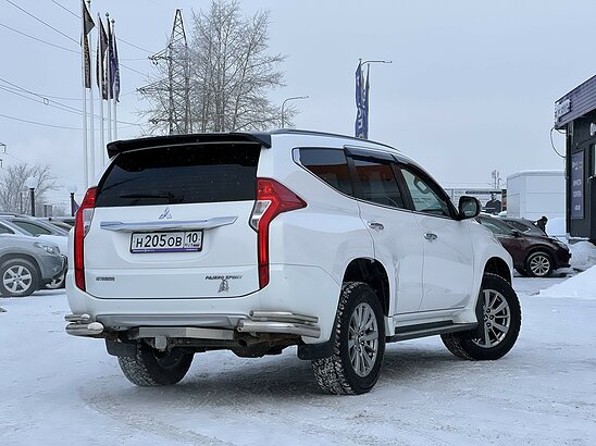 Mitsubishi Pajero Sport 2.4 DI-D 4WD AT (181 л.с.) Intense