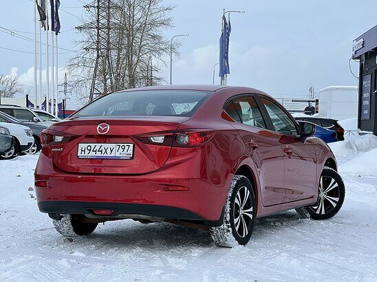 Mazda 3 1.6 MT (104 л.с.) Active