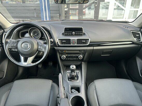 Mazda 3 1.6 MT (104 л.с.) Active