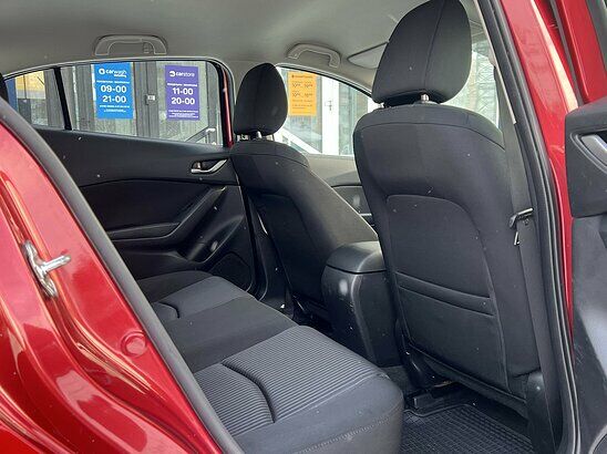 Mazda 3 1.6 MT (104 л.с.) Active