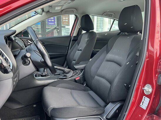 Mazda 3 1.6 MT (104 л.с.) Active