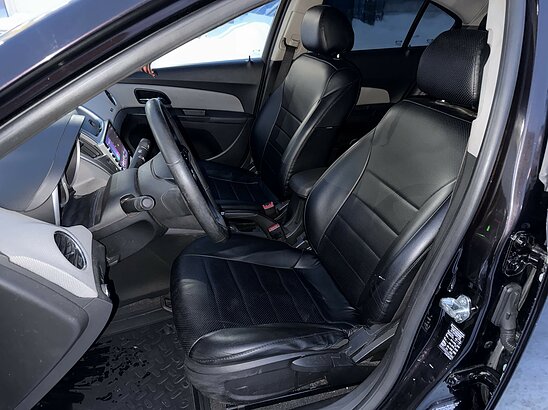 Chevrolet Cruze 1.8 MT (141 л.с.) LT