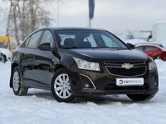 Chevrolet Cruze 1.8 MT (141 л.с.) LT