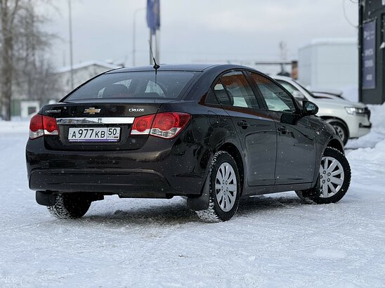 Chevrolet Cruze 1.8 MT (141 л.с.) LT