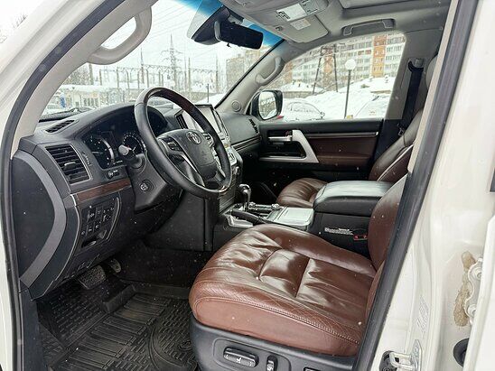 Toyota Land Cruiser 4.5 D AT (249 л.с.) 5 мест Luxe Safety