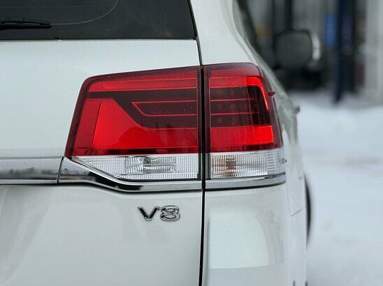 Toyota Land Cruiser 4.5 D AT (249 л.с.) 5 мест Luxe Safety