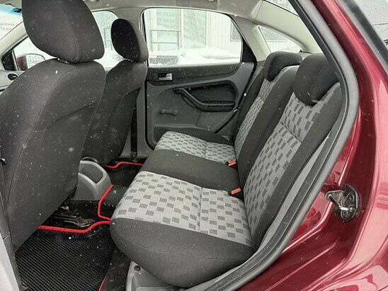 Ford Focus 1.6 MT (115 л.с.) Comfort
