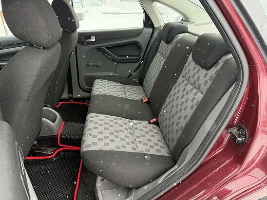 Ford Focus 1.6 MT (115 л.с.) Comfort