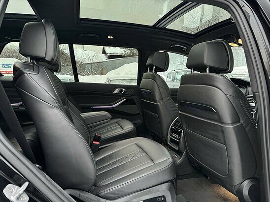BMW X7 M50d 3.0 xDrive Steptronic (400 л.с.) Special