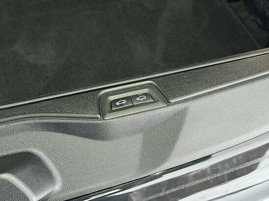 BMW X7 M50d 3.0 xDrive Steptronic (400 л.с.) Special