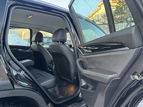 BMW X3 20i 2.0 xDrive Steptronic (184 л.с.)