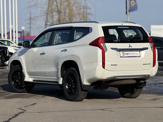 Mitsubishi Pajero Sport 2.4 4WD MT (181 л.с.) Invite