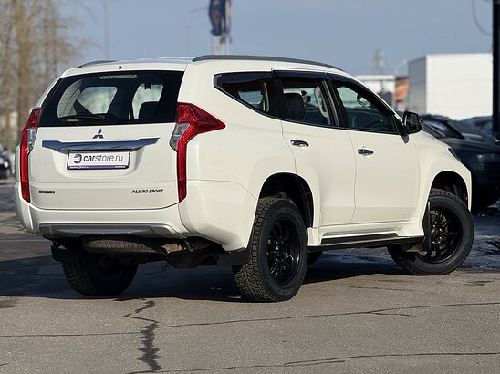 Mitsubishi Pajero Sport 2.4 4WD MT (181 л.с.) Invite