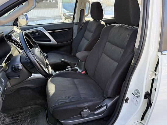 Mitsubishi Pajero Sport 2.4 4WD MT (181 л.с.) Invite