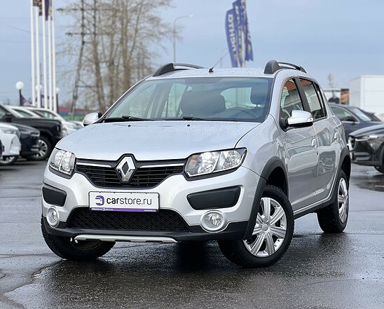 Renault Sandero Stepway 1.6 MT (82 л.с.) Confort