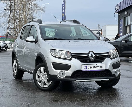 Renault Sandero Stepway 1.6 MT (82 л.с.) Confort