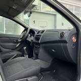 Renault Sandero Stepway 1.6 MT (82 л.с.) Confort