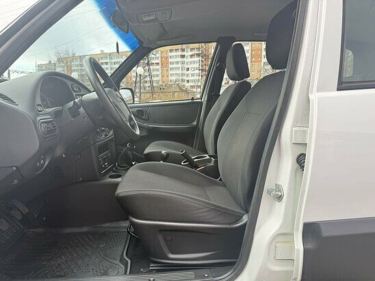 ВАЗ (LADA) Niva Travel 1.7 MT (80 л.с.) Classic