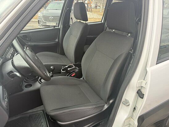 ВАЗ (LADA) Niva Travel 1.7 MT (80 л.с.) Classic