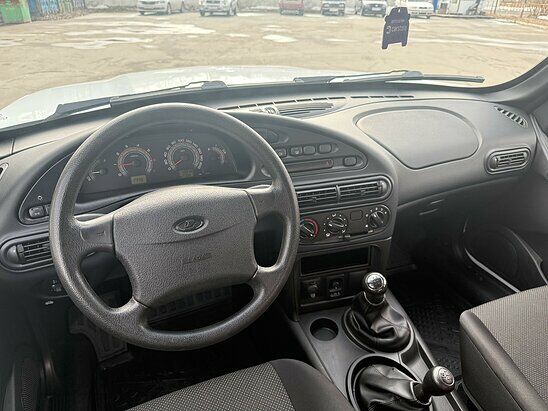 ВАЗ (LADA) Niva Travel 1.7 MT (80 л.с.) Classic