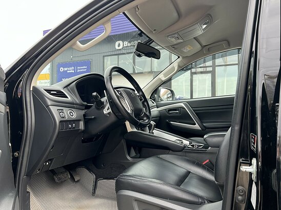 Mitsubishi Pajero Sport 2.4 D 4WD AT (181 л.с.) Instyle