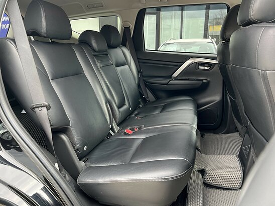 Mitsubishi Pajero Sport 2.4 D 4WD AT (181 л.с.) Instyle