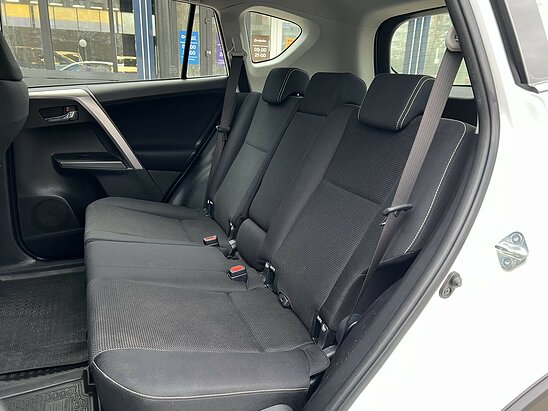 Toyota RAV4 2.0 4WD CVT (146 л.с.) Comfort