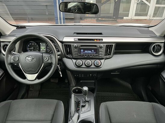 Toyota RAV4 2.0 4WD CVT (146 л.с.) Comfort