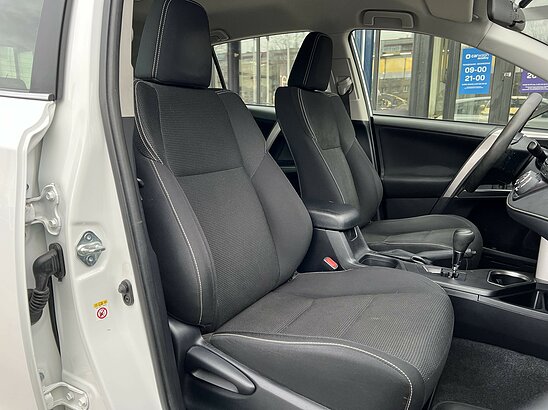 Toyota RAV4 2.0 4WD CVT (146 л.с.) Comfort