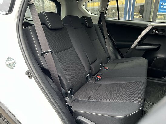 Toyota RAV4 2.0 4WD CVT (146 л.с.) Comfort