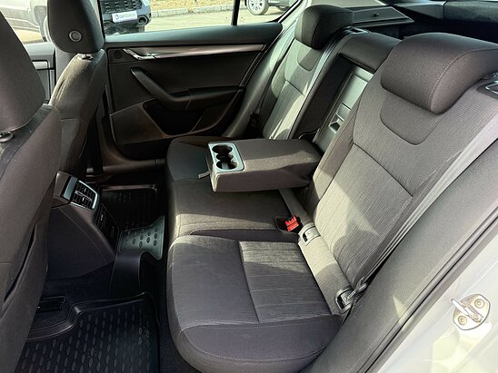 Skoda Octavia 1.8 TSI DSG (180 л.с.) Style