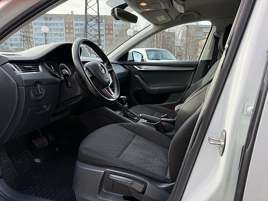 Skoda Octavia 1.8 TSI DSG (180 л.с.) Style