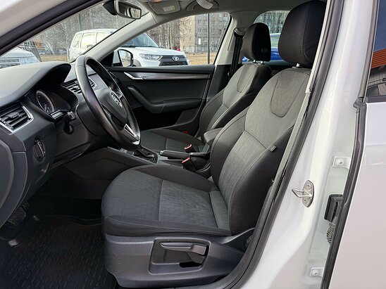 Skoda Octavia 1.8 TSI DSG (180 л.с.) Style