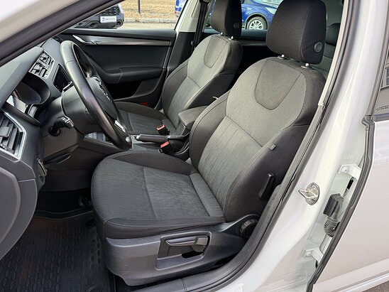 Skoda Octavia 1.8 TSI DSG (180 л.с.) Style