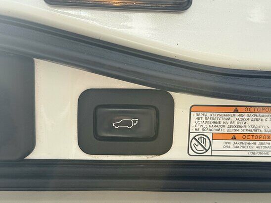 Toyota Land Cruiser 4.5 D AT (249 л.с.) 5 мест Luxe Safety