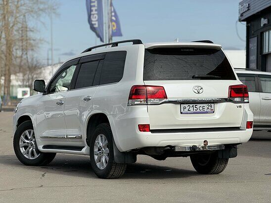 Toyota Land Cruiser 4.5 D AT (249 л.с.) 5 мест Luxe Safety